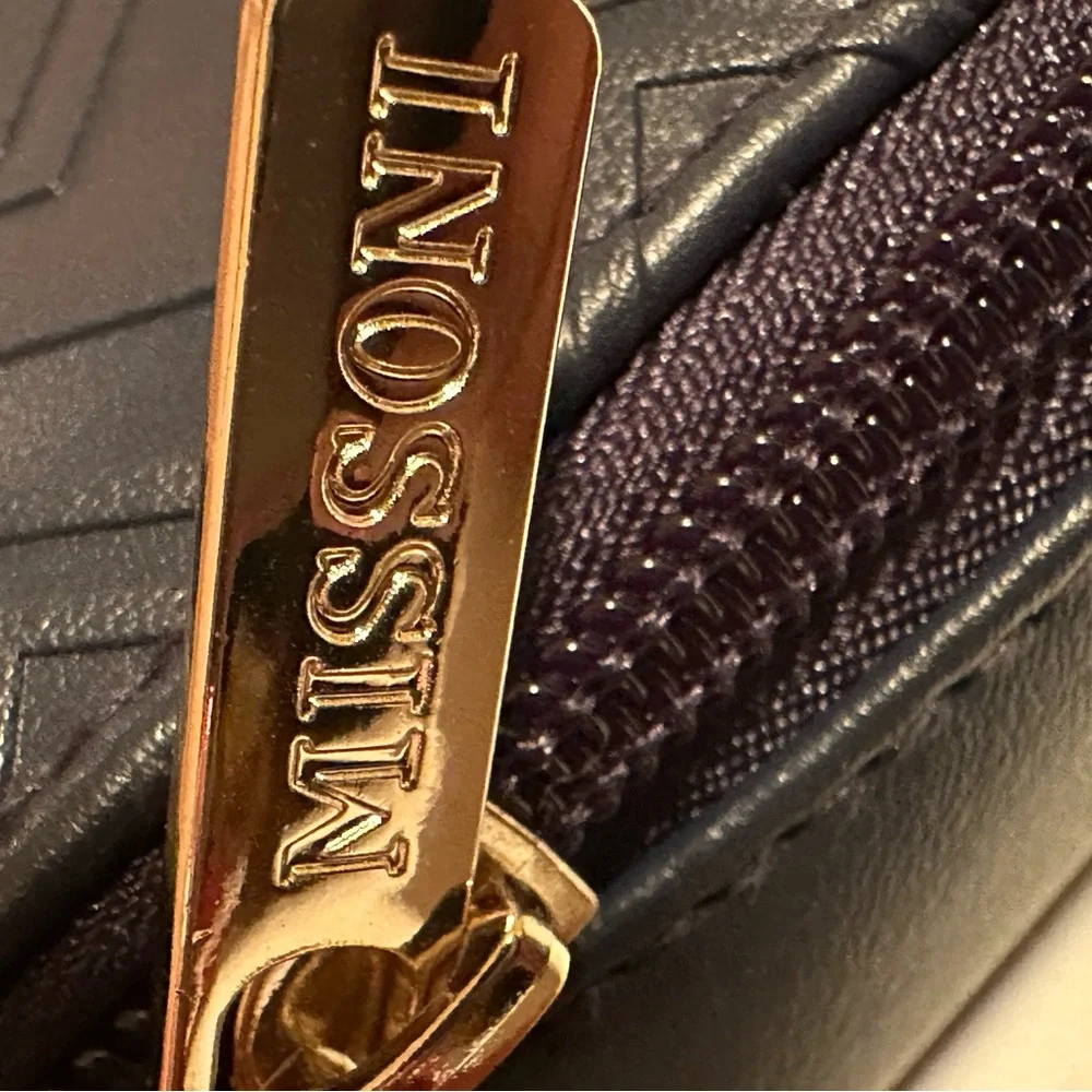 Missoni Delta Travel Kit Exclusively for Delta Navy Blue Perfect for Toiletries